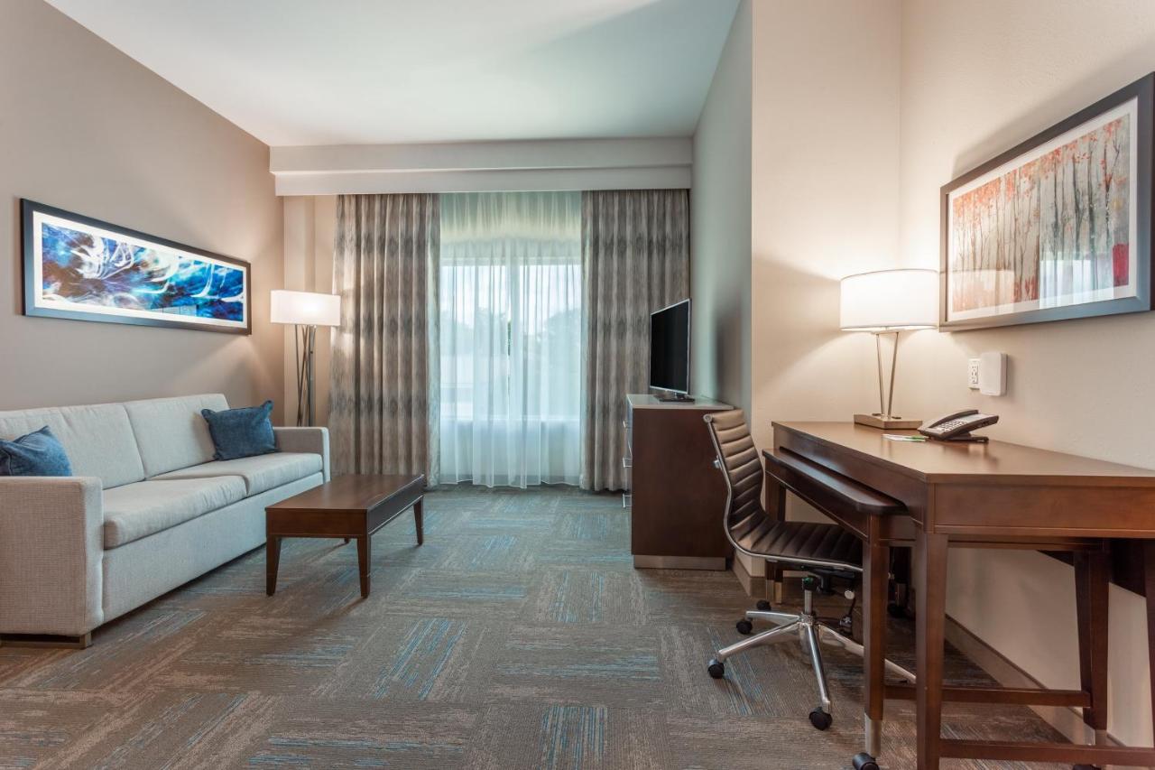 King Suite - Non-Smoking at Holiday Inn Hotel & Suites Jefferson City by IHG