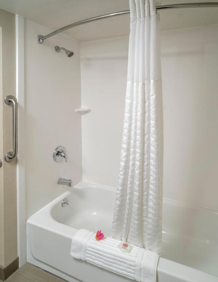 King Room with Hot Tub - Accessible/Non-Smoking at Comfort Inn