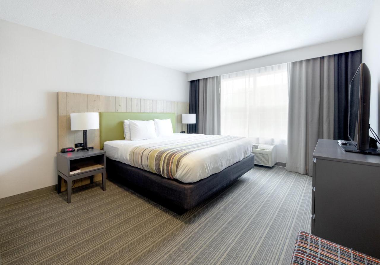 Extended Stay King Suite with Sofa Bed - Non-Smoking at Country Inn & Suites by Radisson, Tinley Park, IL