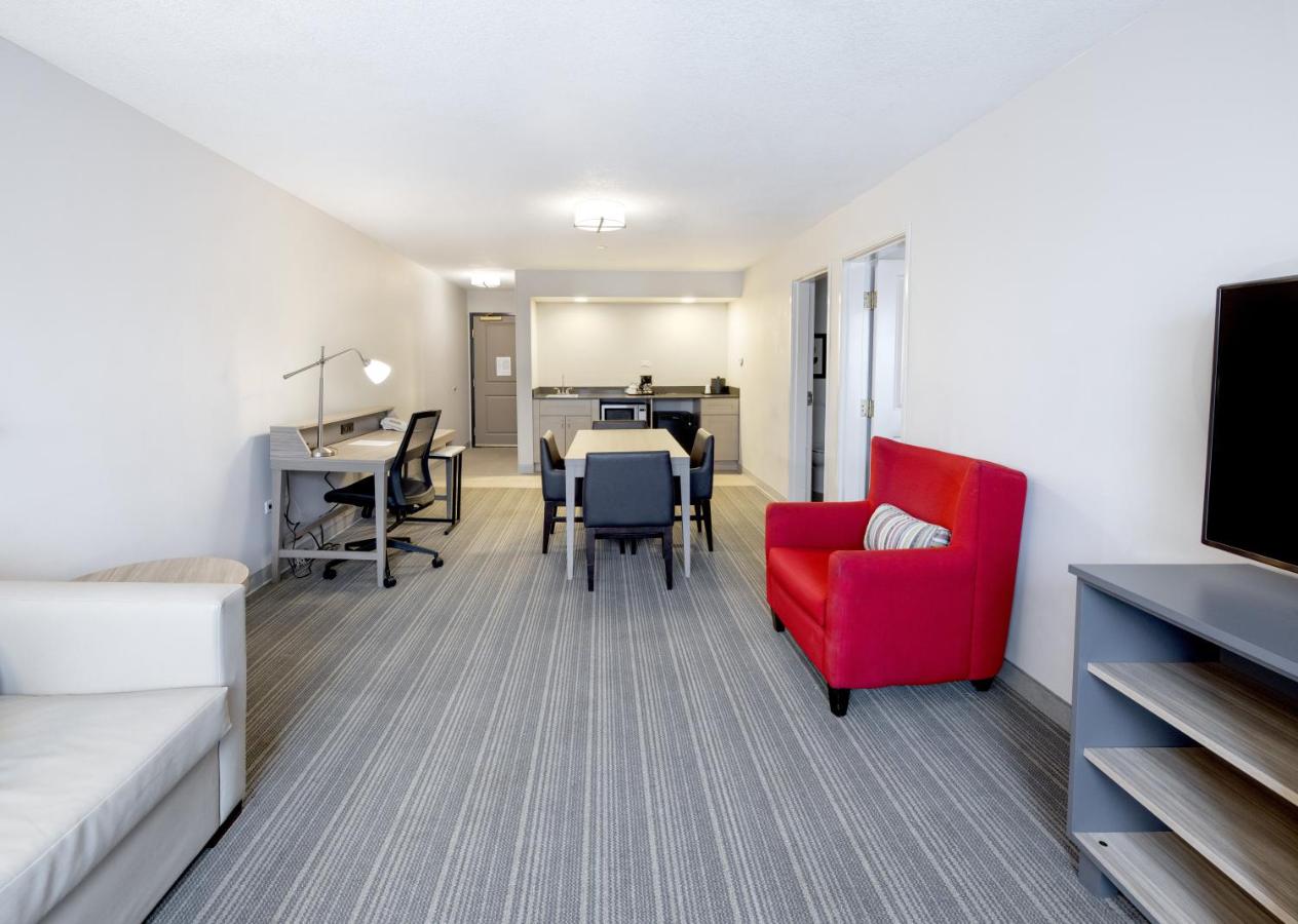 Extended Stay King Suite with Sofa Bed - Non-Smoking at Country Inn & Suites by Radisson, Tinley Park, IL