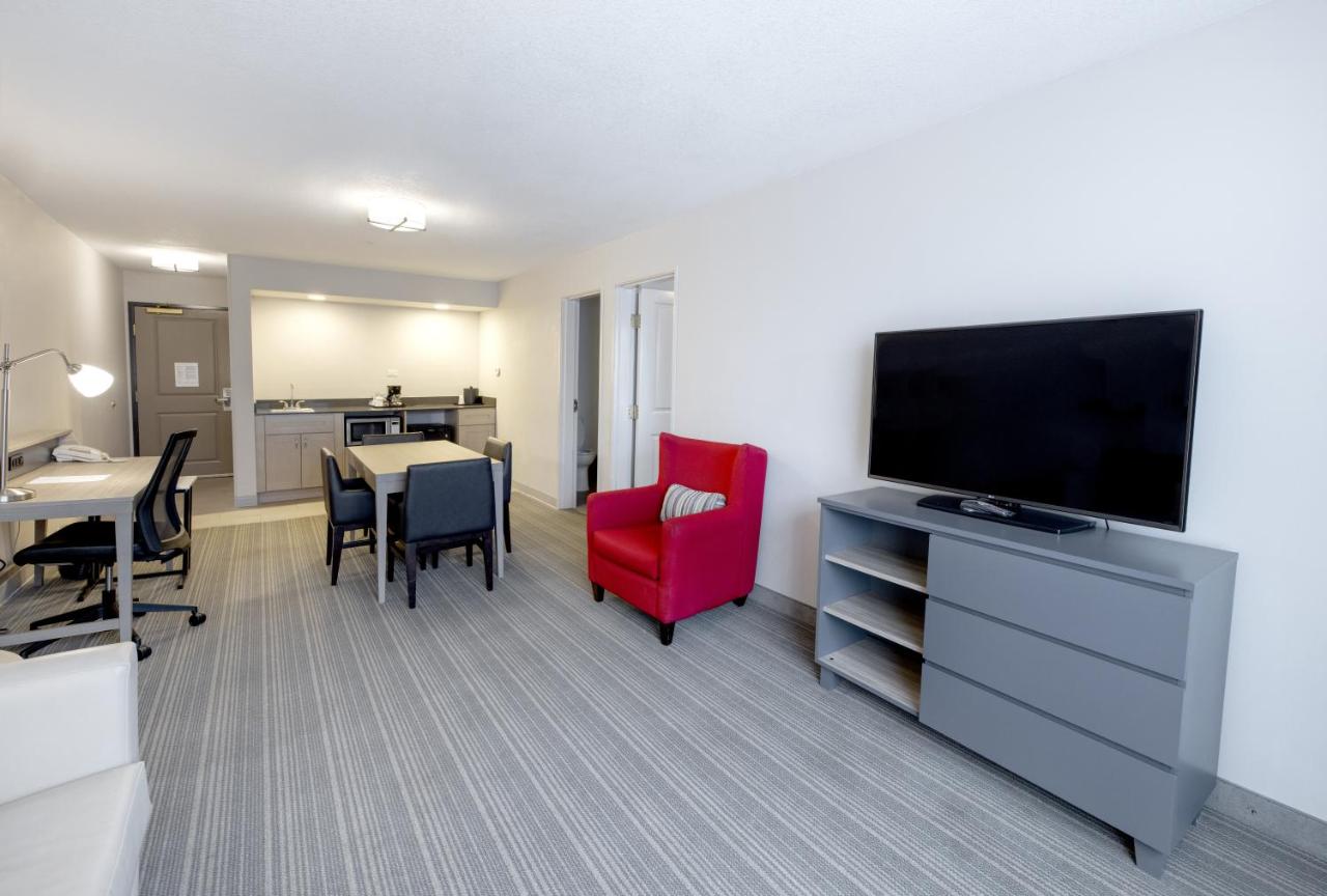 Extended Stay King Suite with Sofa Bed - Non-Smoking at Country Inn & Suites by Radisson, Tinley Park, IL
