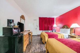 Room #48879714 at Econo Lodge Inn & Suites Flowood - Jackson Northeast