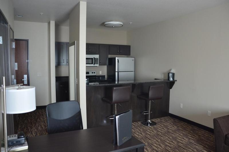 Deluxe King Suite at Roosevelt Inn and Suites