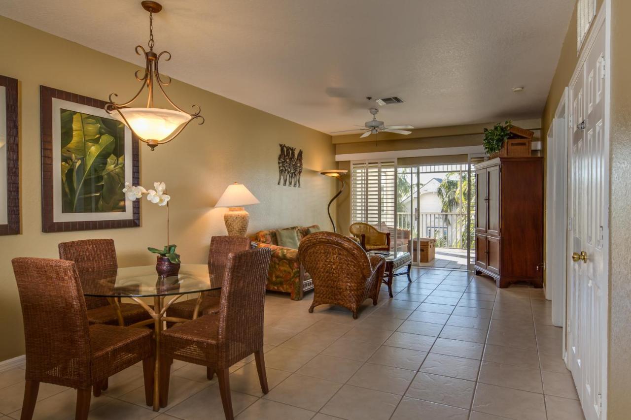 Deluxe Suite at Olde Marco Island Inn and Suites