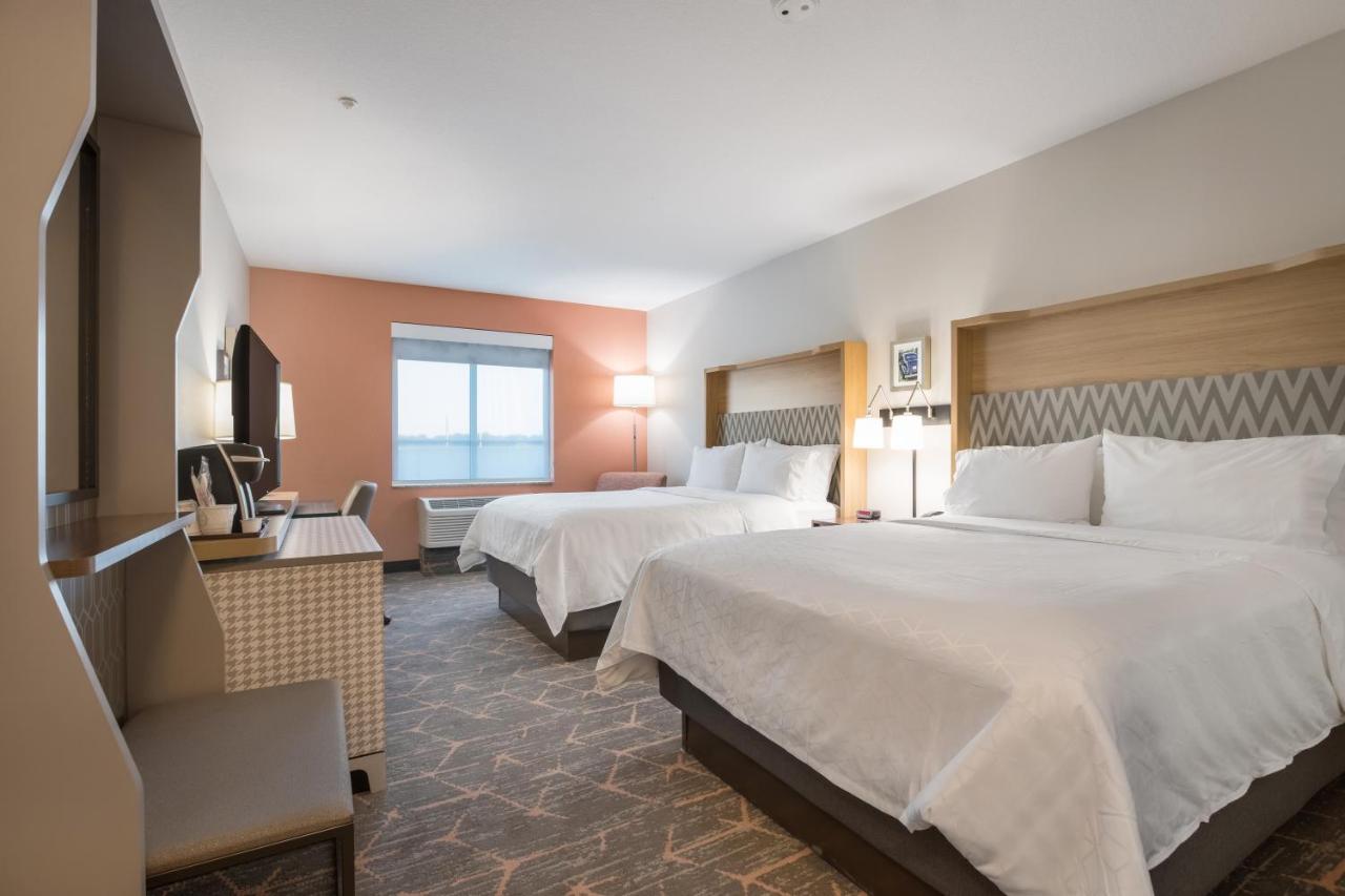 Queen Room with Two Queen Beds at Holiday Inn Jackson NW - Airport Road, an IHG Hotel