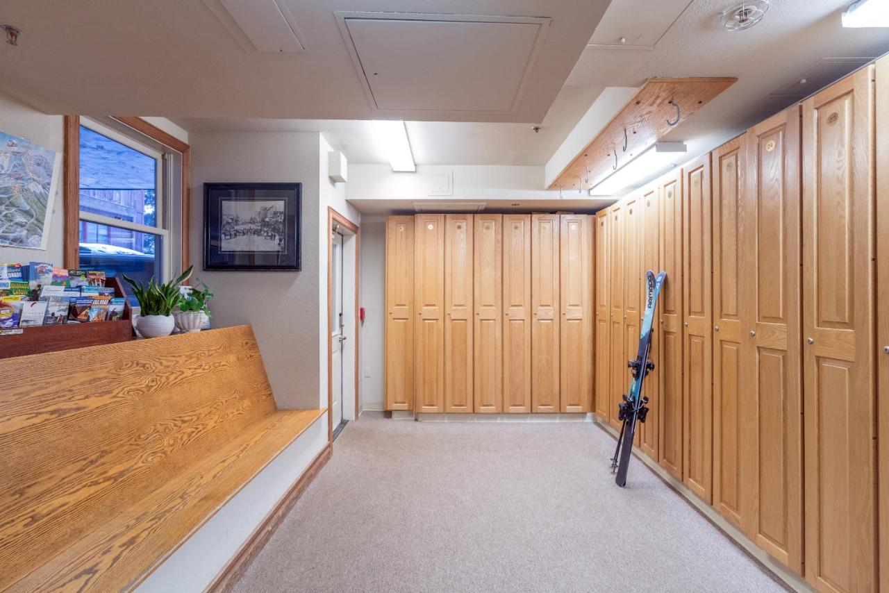 Two-Bedroom Apartment at Hotel Columbia