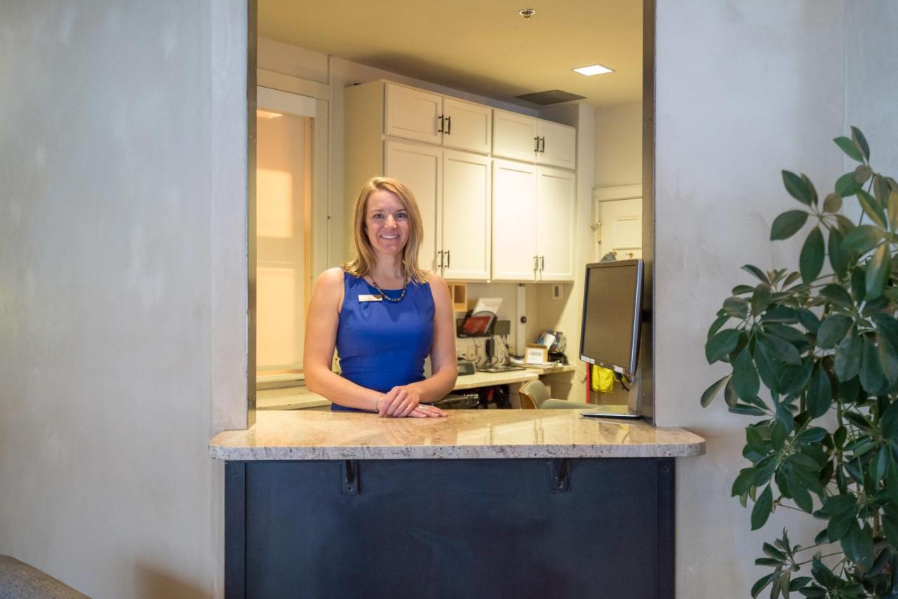 Two-Bedroom Apartment at Hotel Columbia