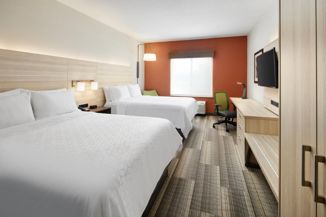 Two Double Deluxe Hearing Access - Non-Smoking at Holiday Inn Express & Suites Salem by IHG