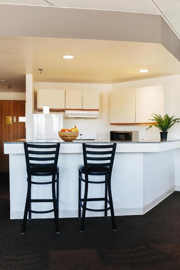 Royal Suite at Stamford Suites