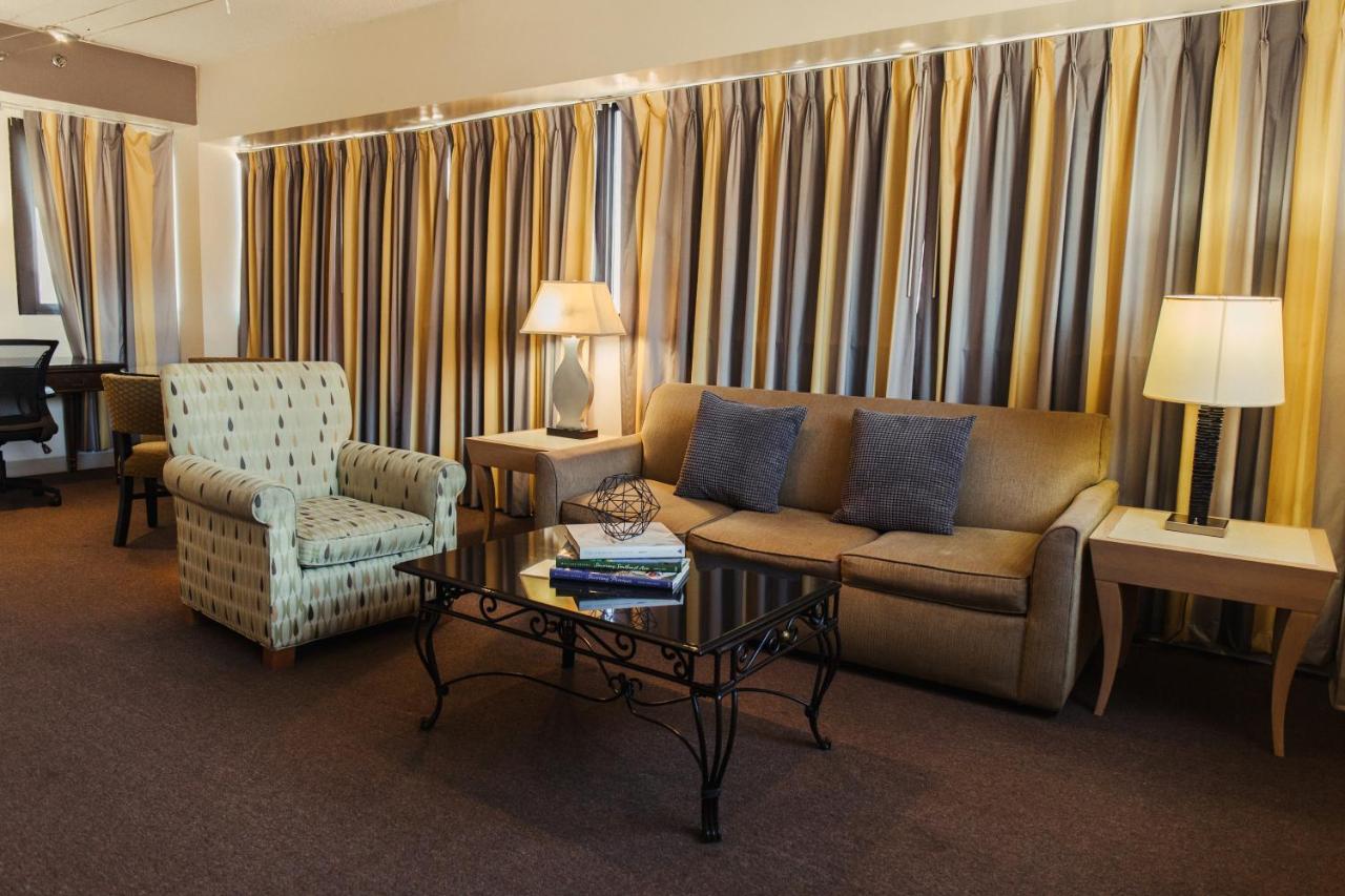 Royal Suite at Stamford Suites