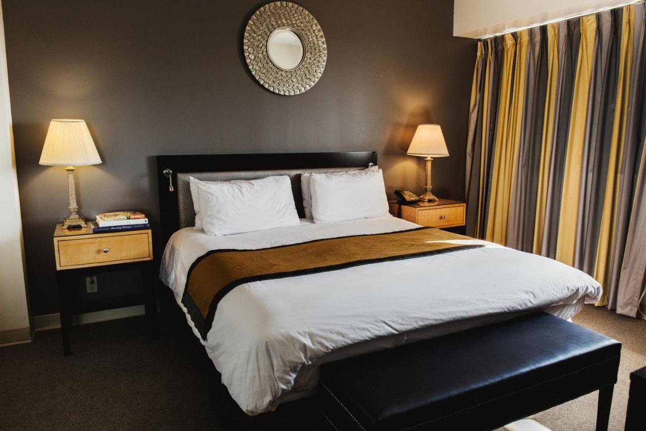 Royal Suite at Stamford Suites