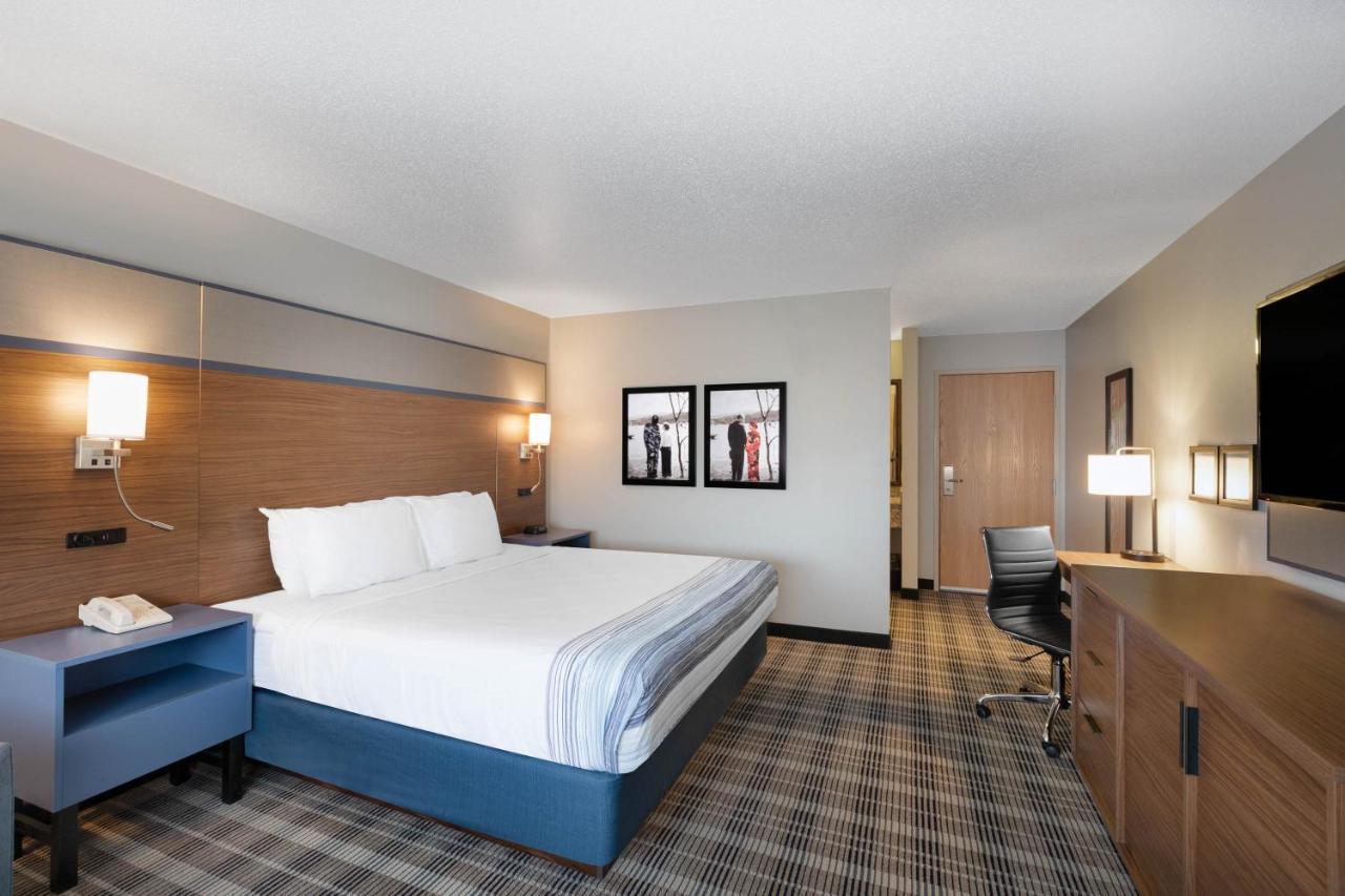 King Room - Mobility Access/Non-Smoking at AmericInn by Wyndham Jackson