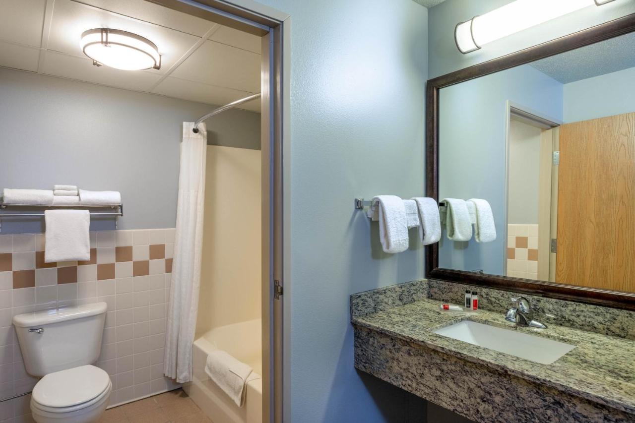 King Room - Mobility Access/Non-Smoking at AmericInn by Wyndham Jackson