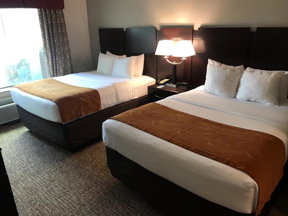 Suite with Two Queen Beds - Accessible/Non-Smoking at Comfort Suites Bay City East