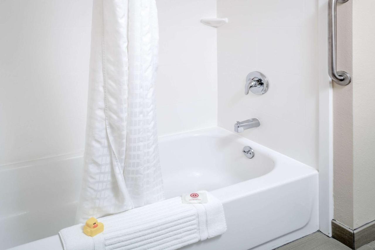 Double Room with Two Double Beds - Non-Smoking at Comfort Inn