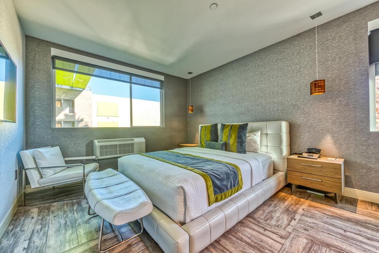 Executive Suite at Lexen Hotel North Hollywood