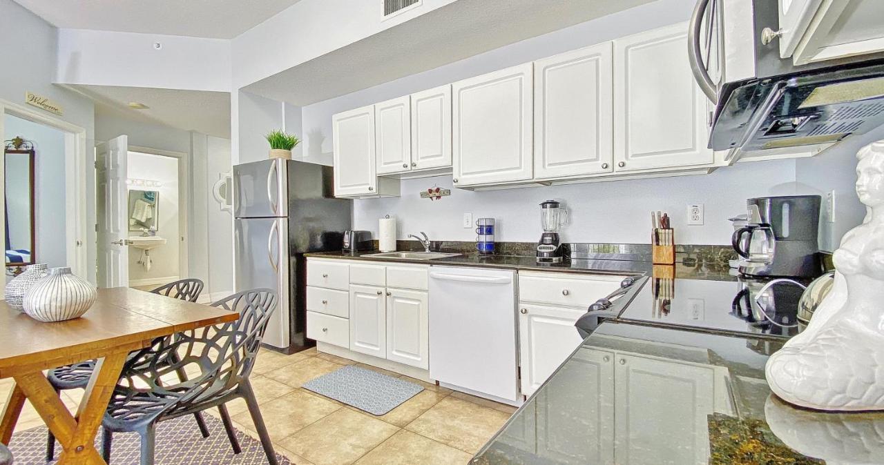 One-Bedroom Apartment at Madeira Bay Resort