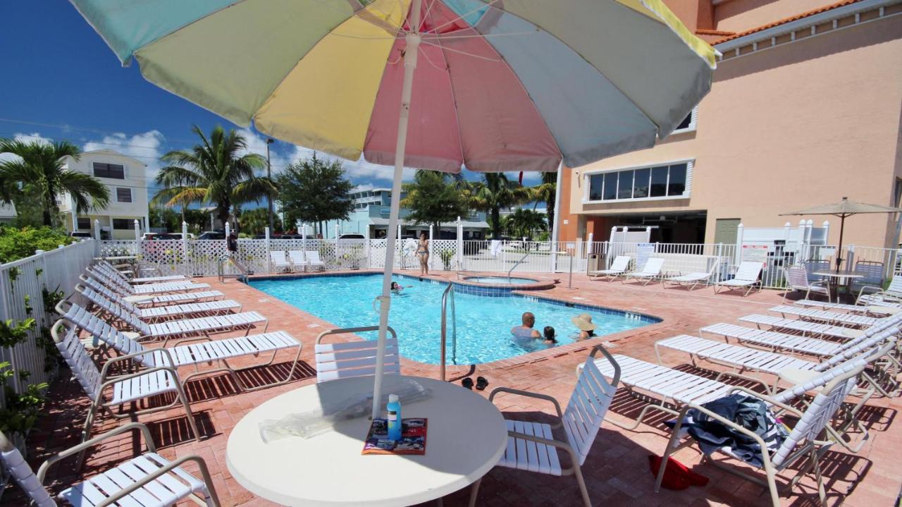 One-Bedroom Apartment at Madeira Bay Resort