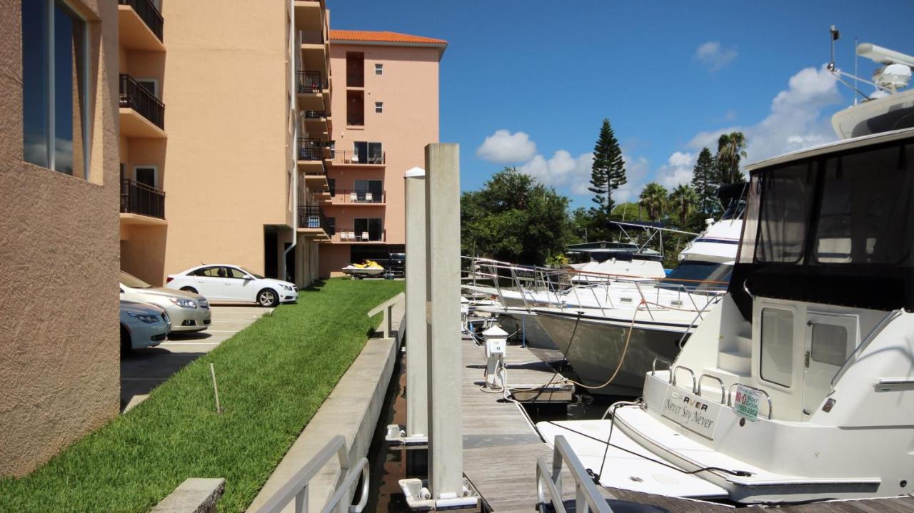 One-Bedroom Apartment at Madeira Bay Resort