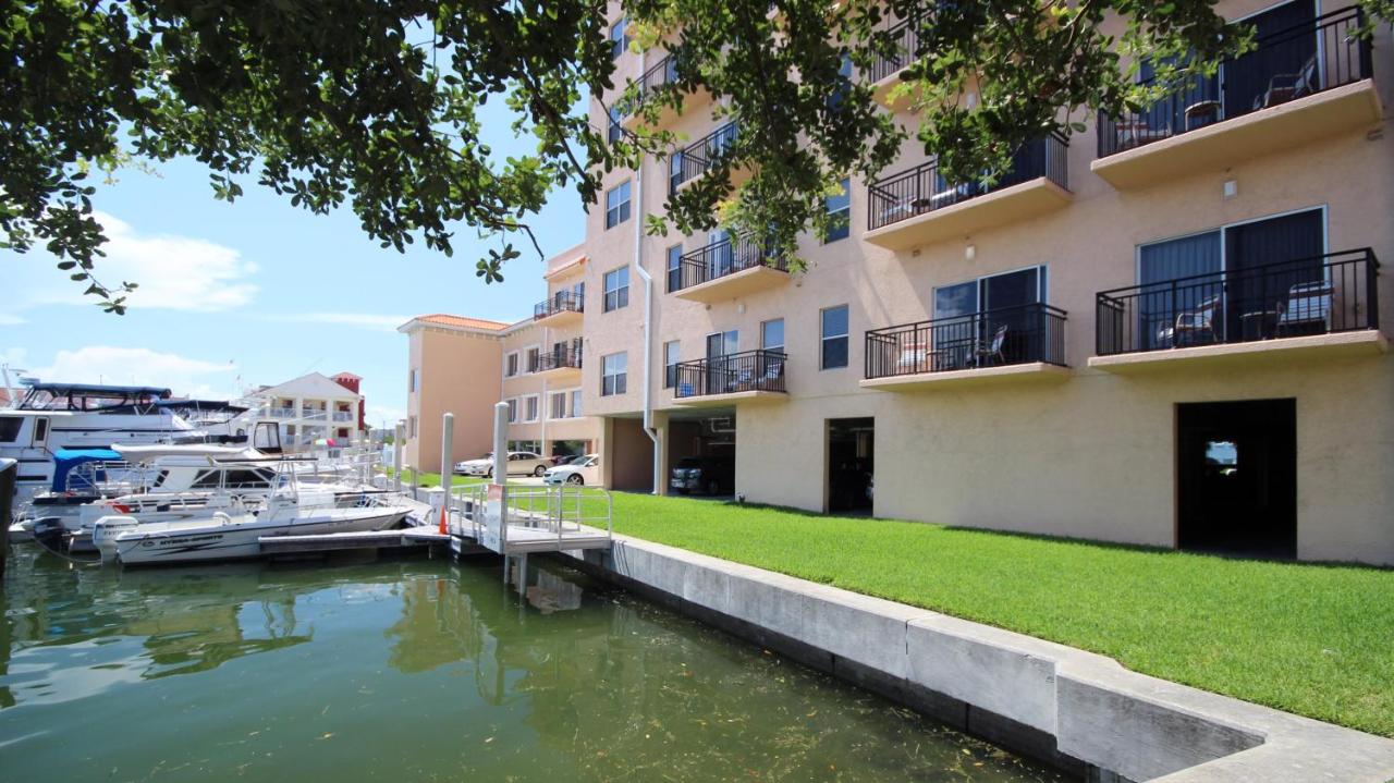 One-Bedroom Apartment at Madeira Bay Resort