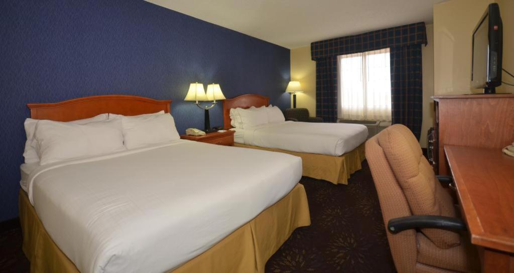 Double Room with Two Double Beds - Non-Smoking at Ramada by Wyndham Santa Fe
