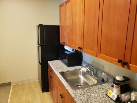 Efficiency Queen Suite - Accessible/Non-Smoking at Clarion Hotel & Suites Williston