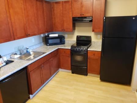 Efficiency Queen Suite - Accessible/Non-Smoking at Clarion Hotel & Suites Williston
