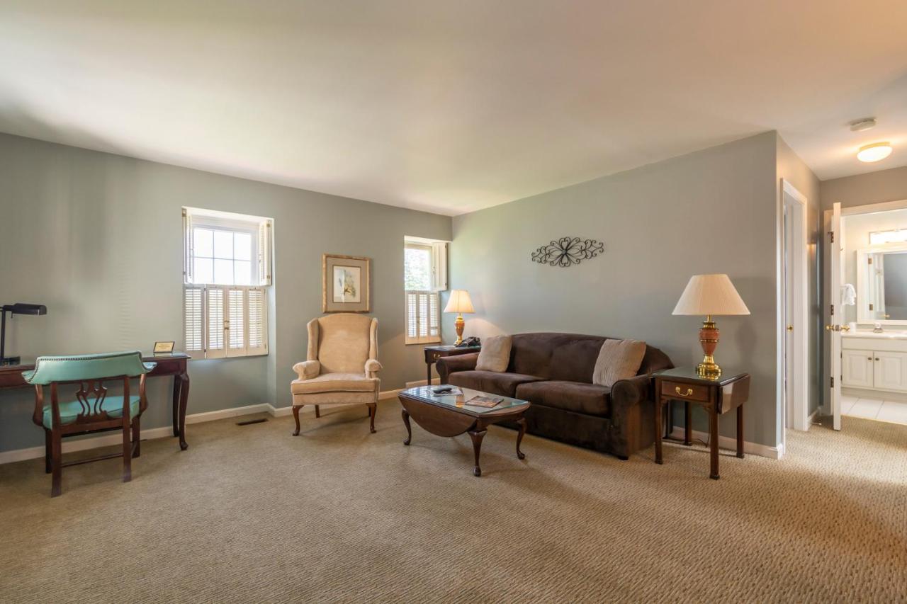 King Suite - Second Floor at Century Suites Hotel