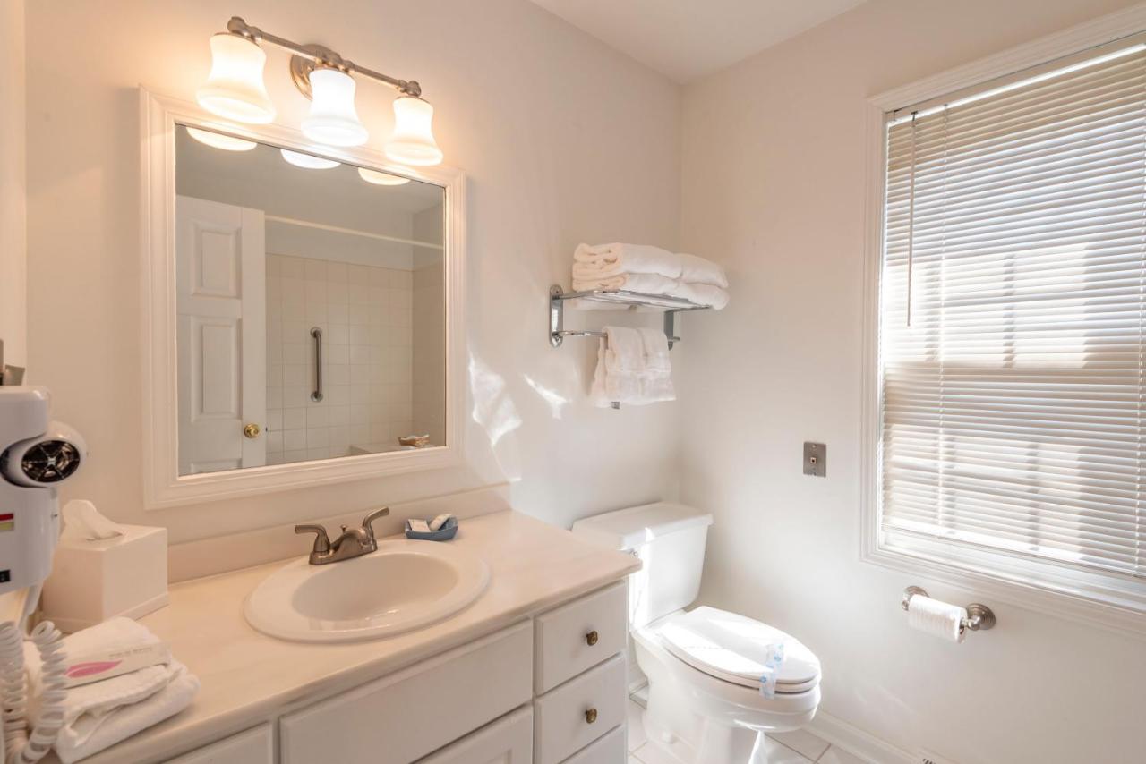 Standard Suite at Century Suites Hotel