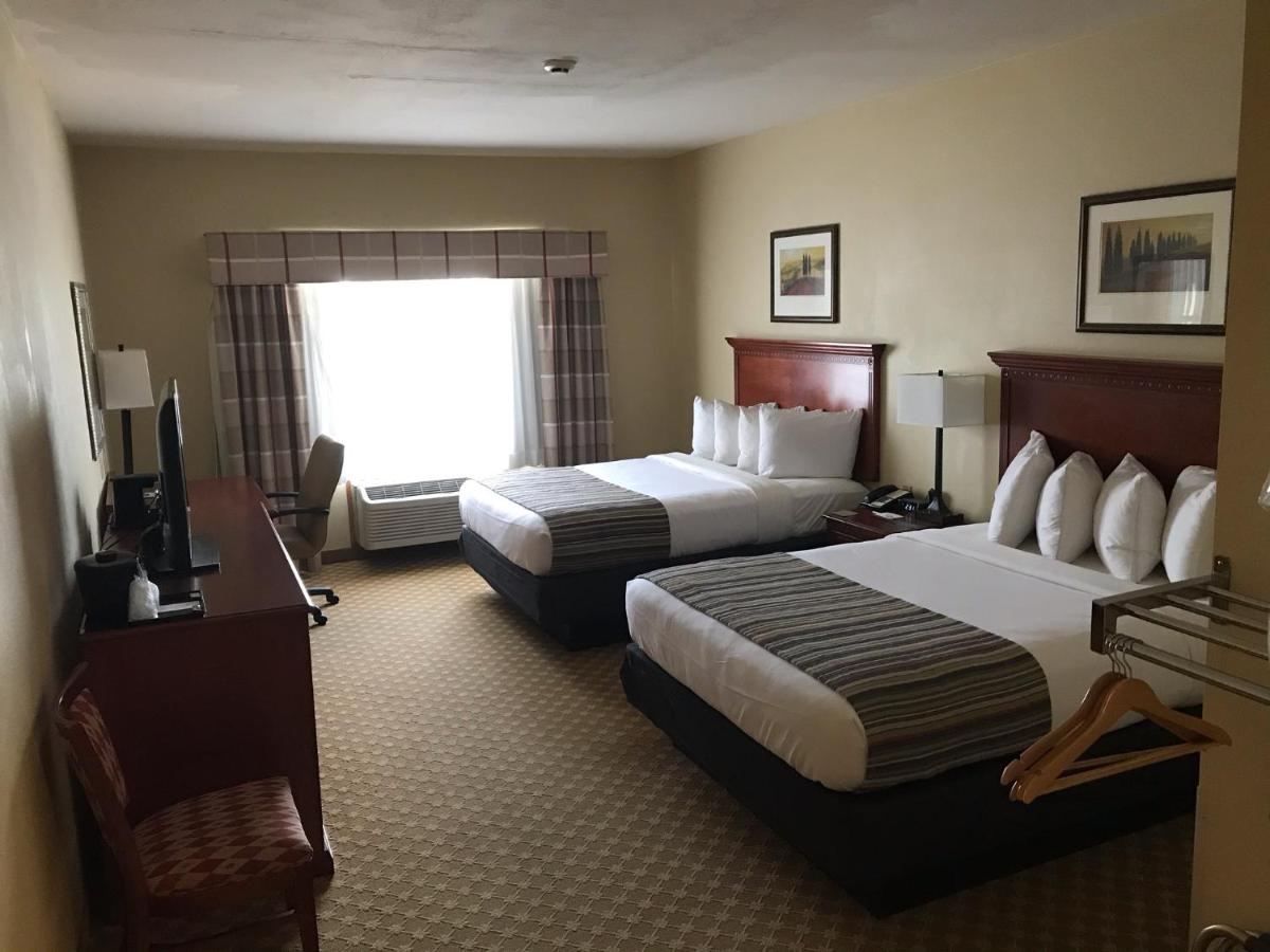Queen Room with Two Queen Beds and Roll-In Shower - Non-Smoking at Country Inn & Suites by Radisson, Freeport, IL