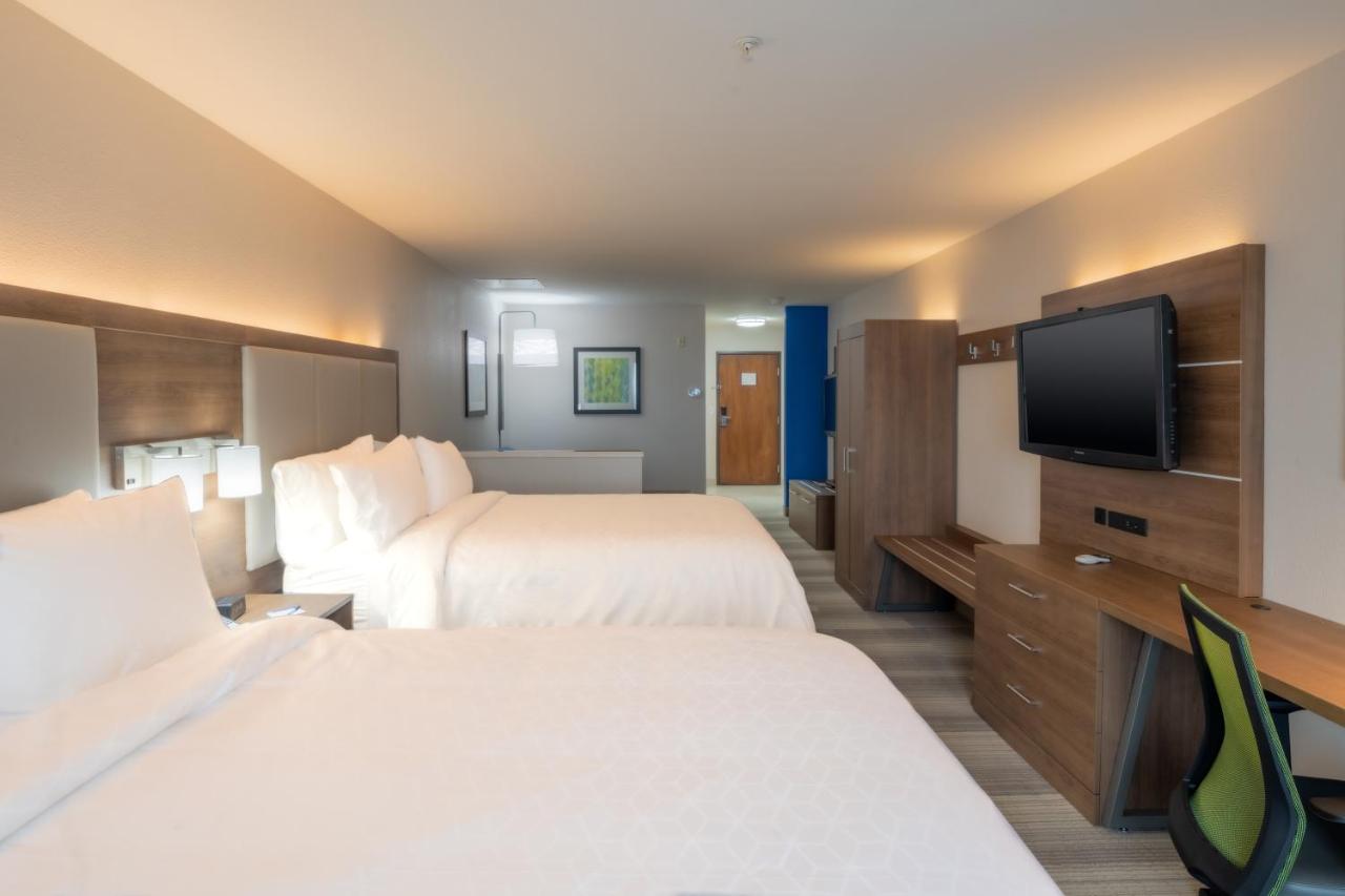 Queen Studio - Disability Access at Holiday Inn Express & Suites N Waco Area - West, an IHG Hotel