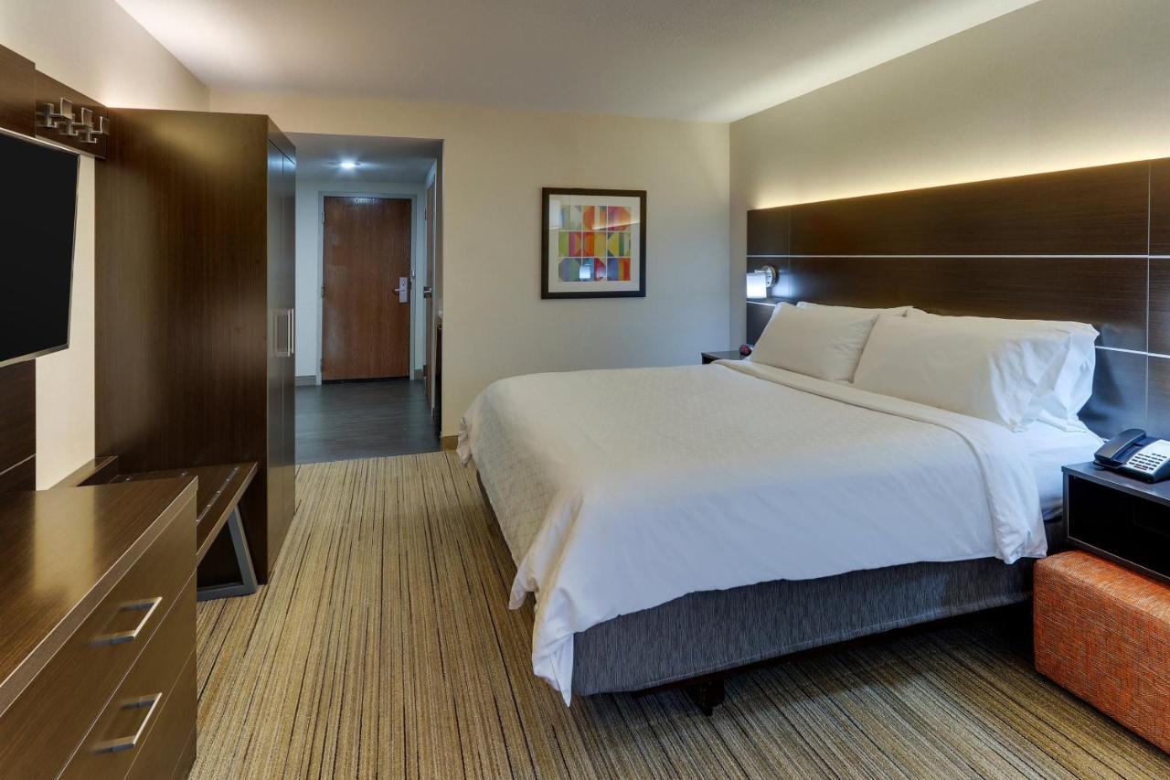 King Room - Non-Smoking at Holiday Inn Express & Suites Troy by IHG