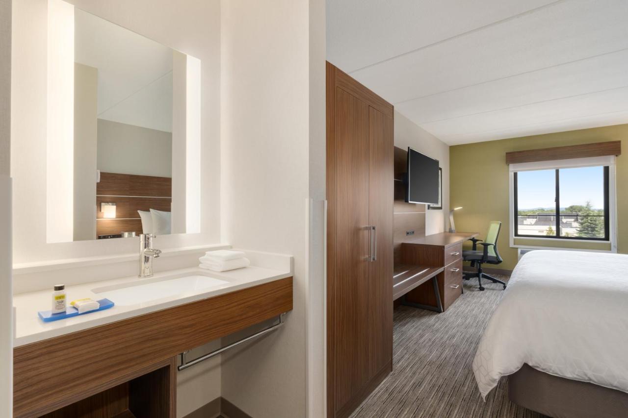 Standard King Room - Non-Smoking at Days Inn & Suites by Wyndham Plattsburgh
