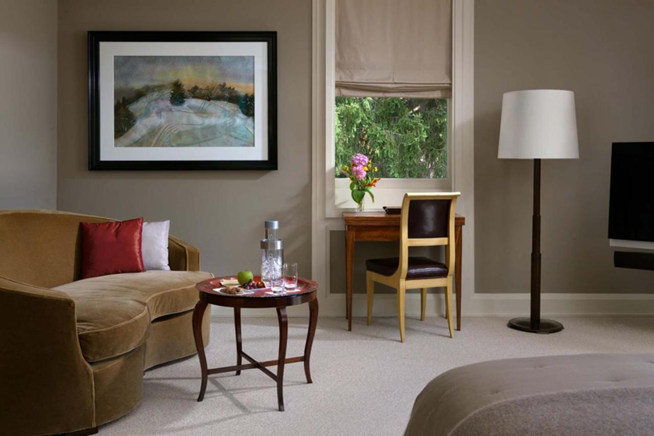 Deluxe King Room at Wheatleigh