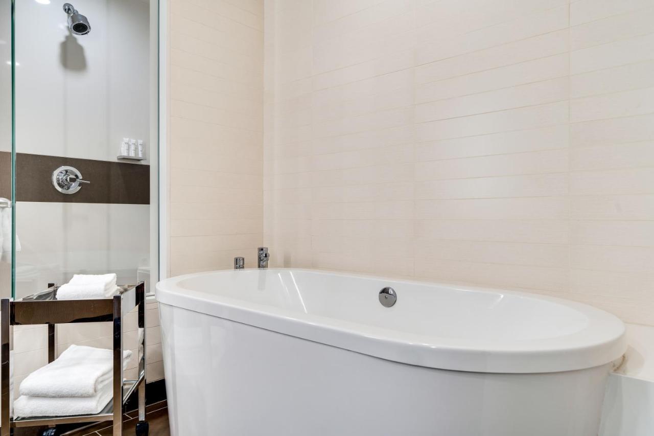 Studio Parlor at Jet Luxury at the Vdara Condo Hotel