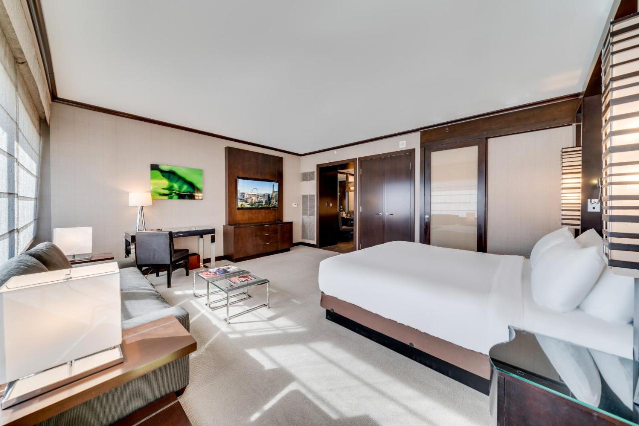 Studio Fountain View Suite at Jet Luxury at the Vdara Condo Hotel