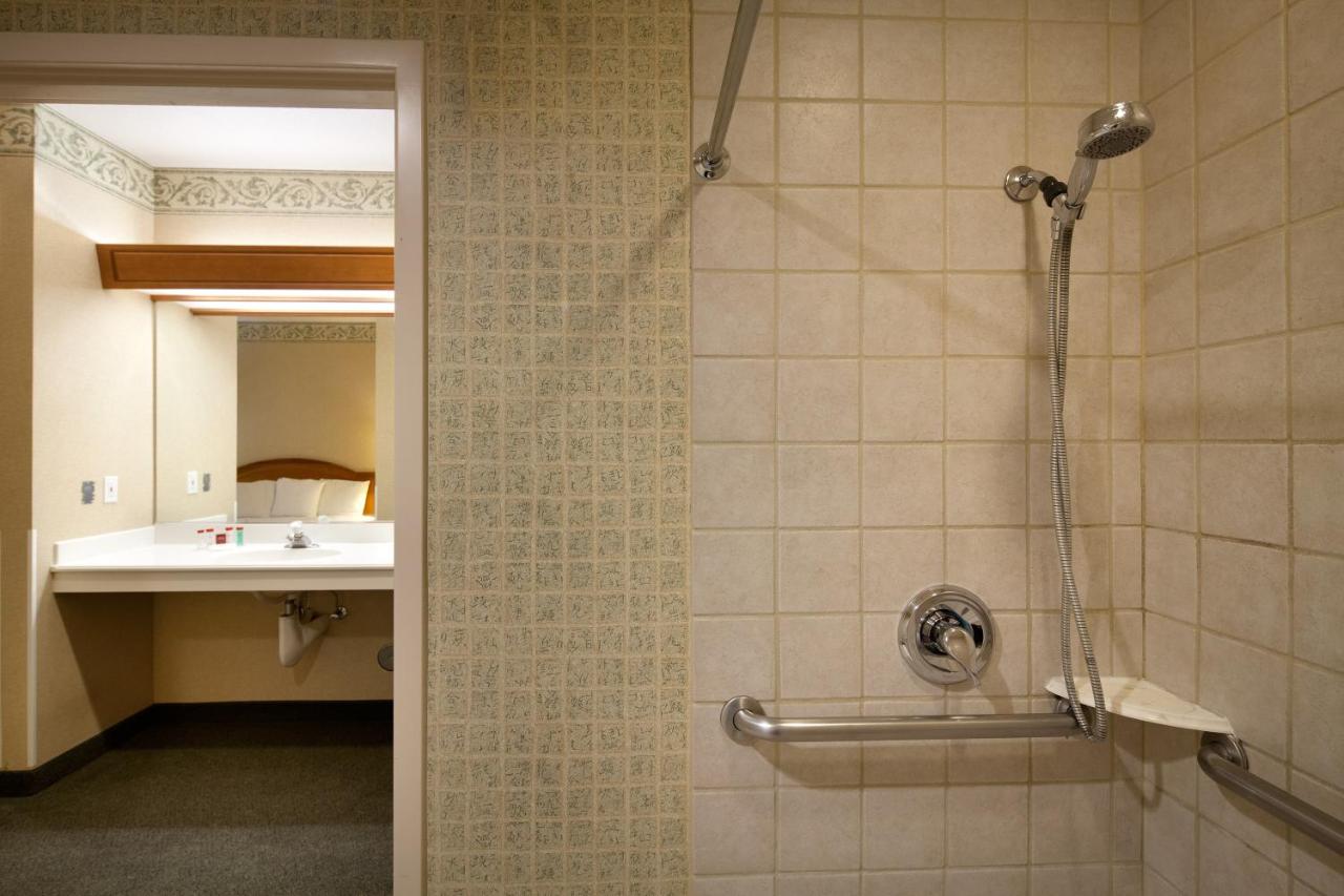 1 King Bed, Accessible Room, Non-Smoking at Ramada by Wyndham Olympia