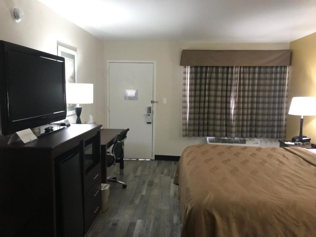 Standard King Room with Roll In Shower - Accessible/Non-Smoking at SureStay by Best Western Mesa Downtown Area