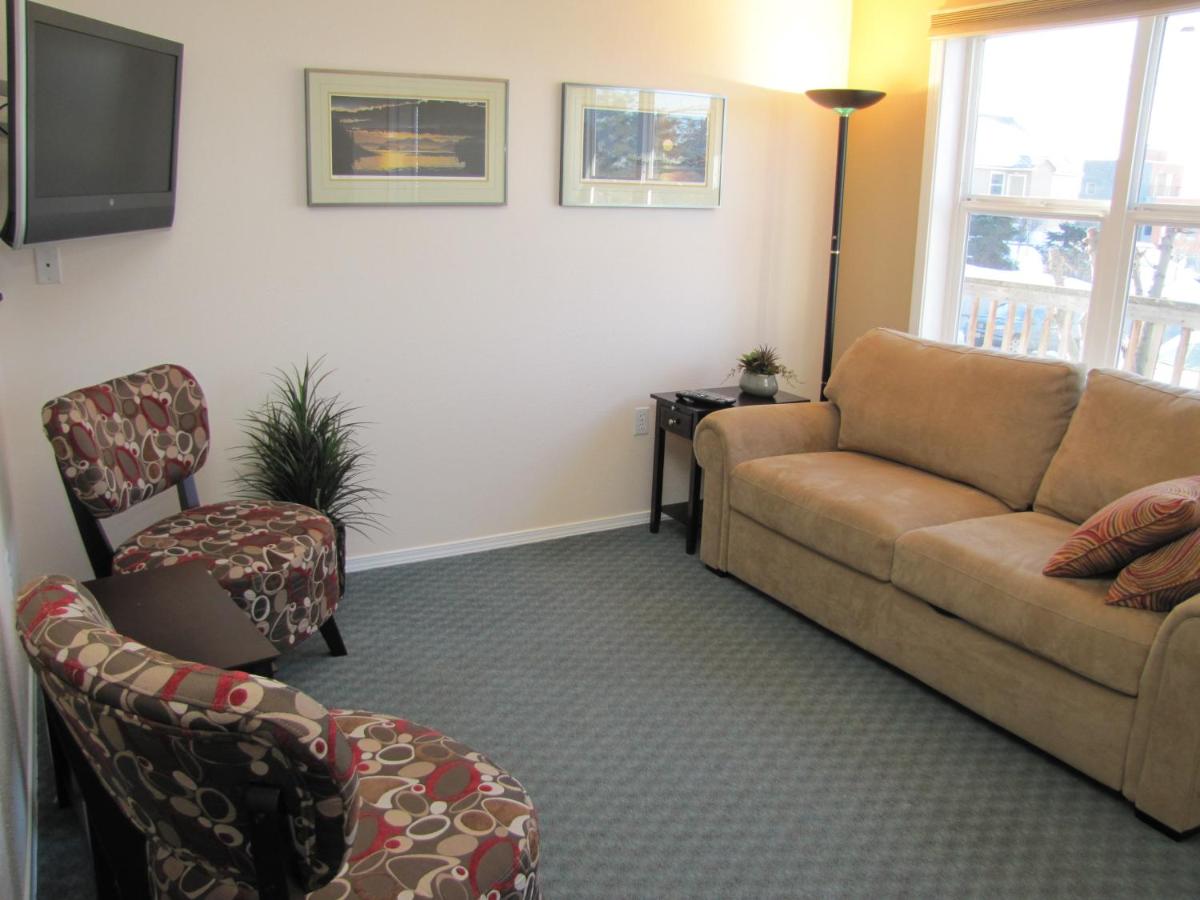 One-Bedroom Suite at Copper Whale Inn