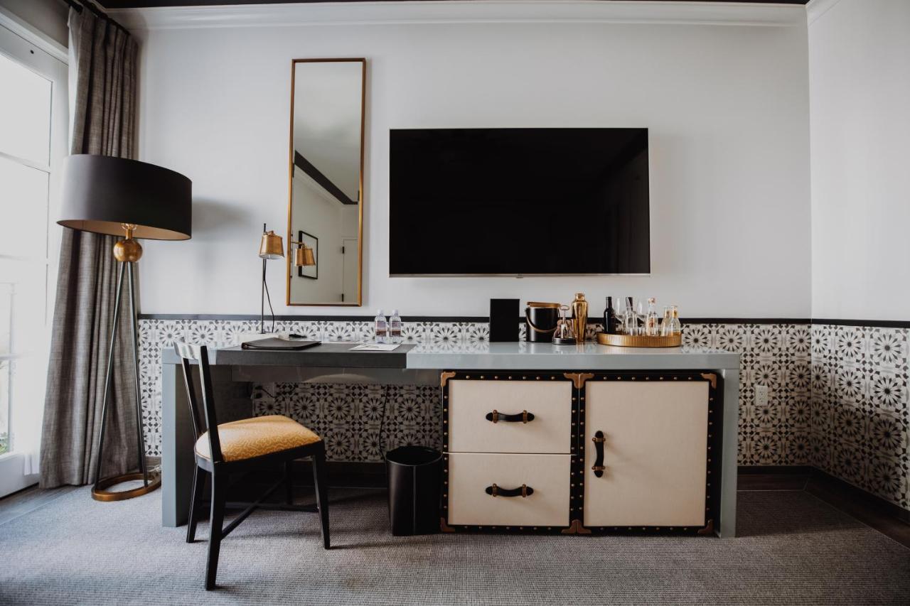 Standard King Room at Hotel Californian