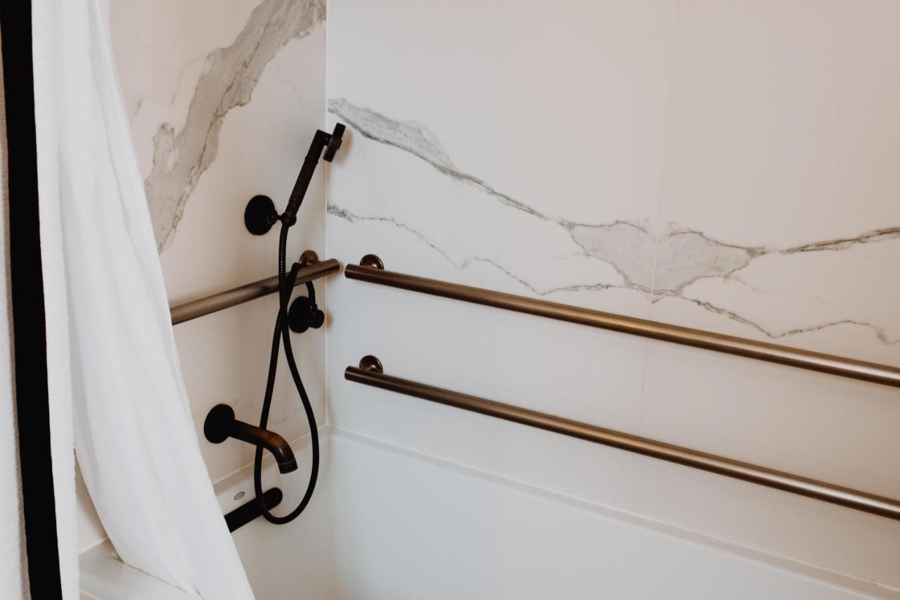 Standard King Room - Accessible at Hotel Californian