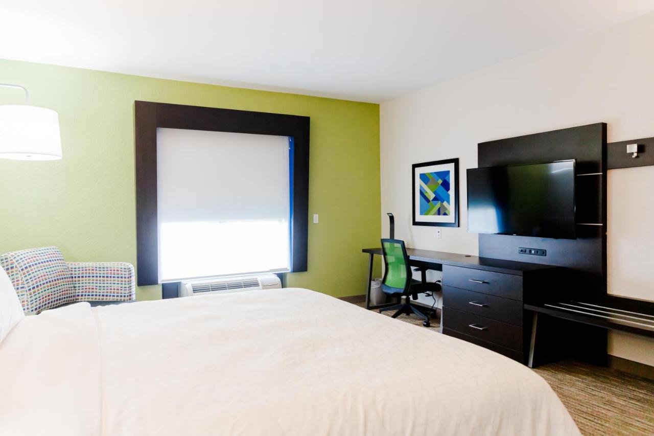 Executive King Room - Non-Smoking at Holiday Inn Express Greenville by IHG