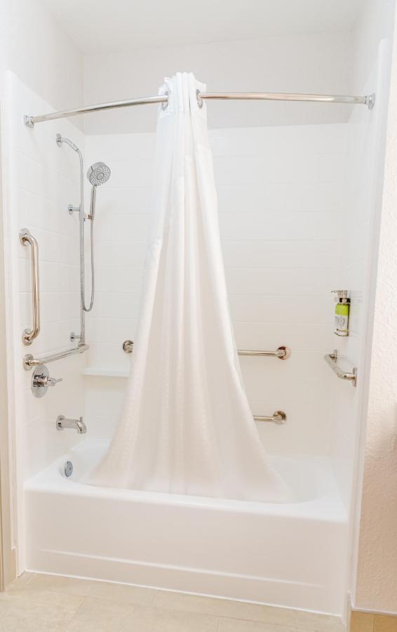 Queen Room with Two Queen Beds - Disability Access at Holiday Inn Express Greenville by IHG