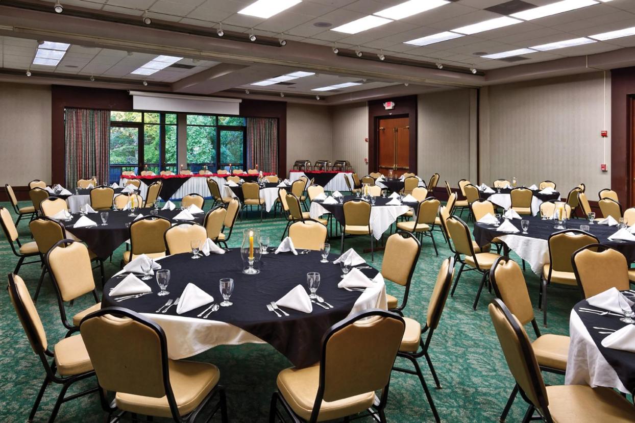 Shawnee Lodge & Conference Center