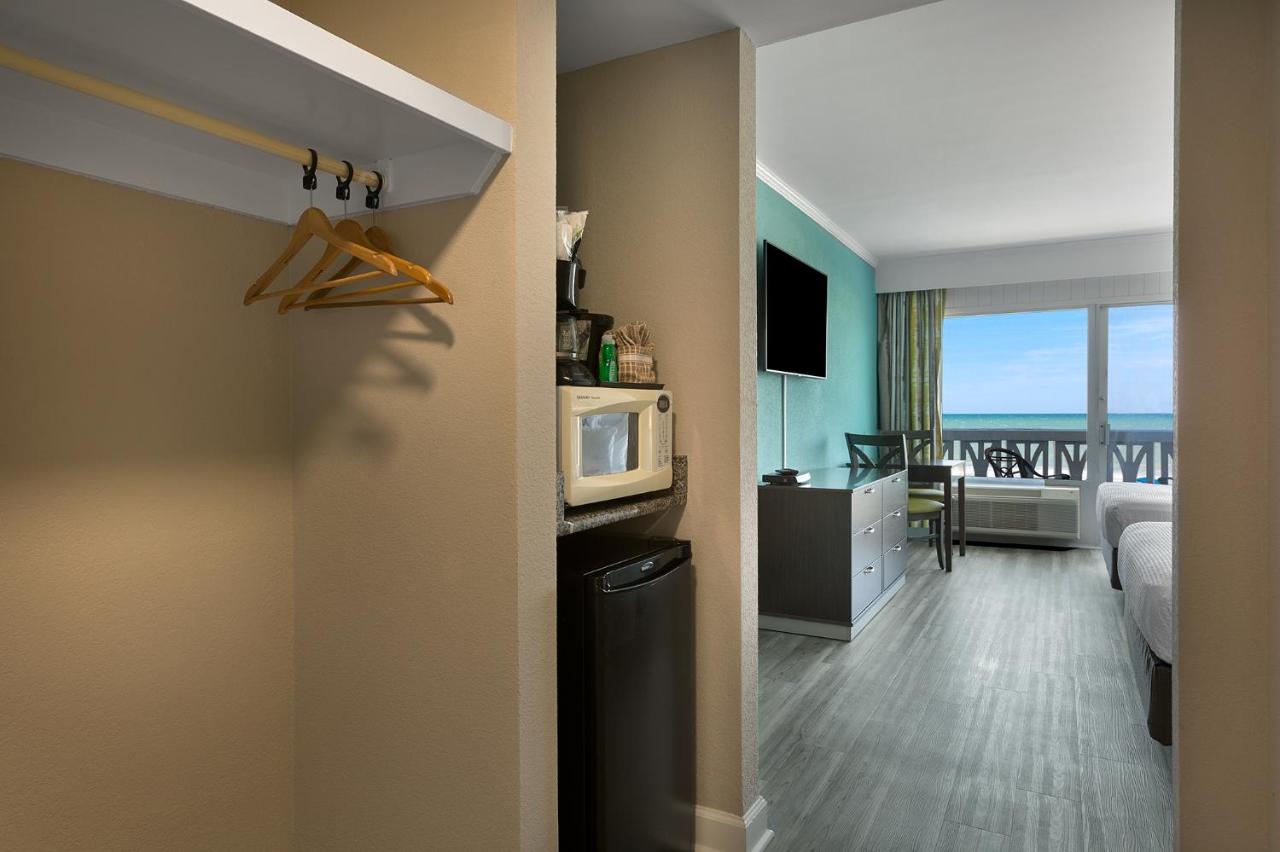 Oceanfront Double Room with Two Double Beds at Caribbean Resort & Villas