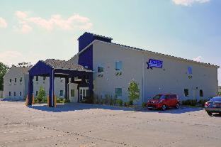 Room #325723921 at Americas Best Value Inn & Suites Prairieville