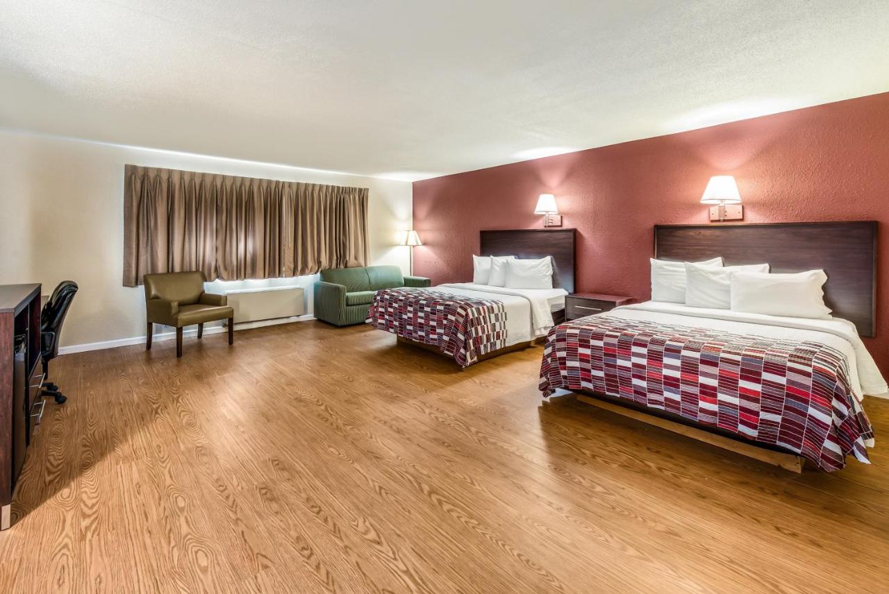 Suite Room with Two Queen Beds Non-Smoking at Red Roof Inn & Suites Wapakoneta