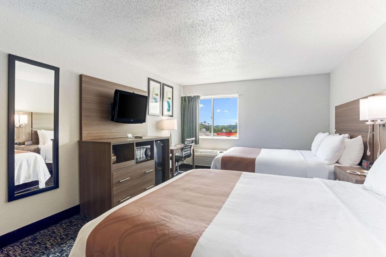 Queen Suite with Sofa Bed - Non-Smoking at Quality Inn & Suites