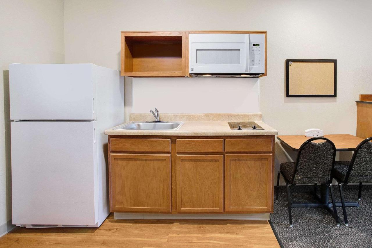 Double Room - Disability Access/Smoking at WoodSpring Suites Virginia Beach