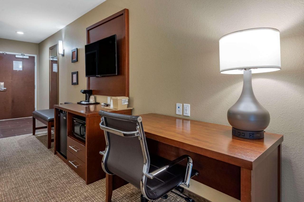 Queen Room with Two Queen Beds - Non-Smoking at Comfort Inn & Suites Pittsburgh South